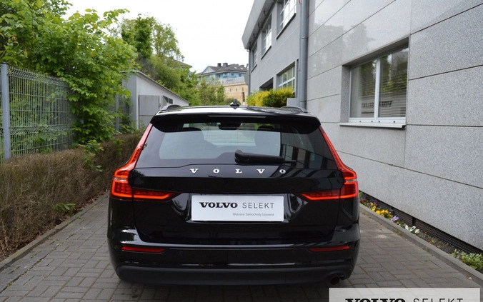 Volvo V60 cena 96600 przebieg: 149124, rok produkcji 2020 z Poznań małe 277